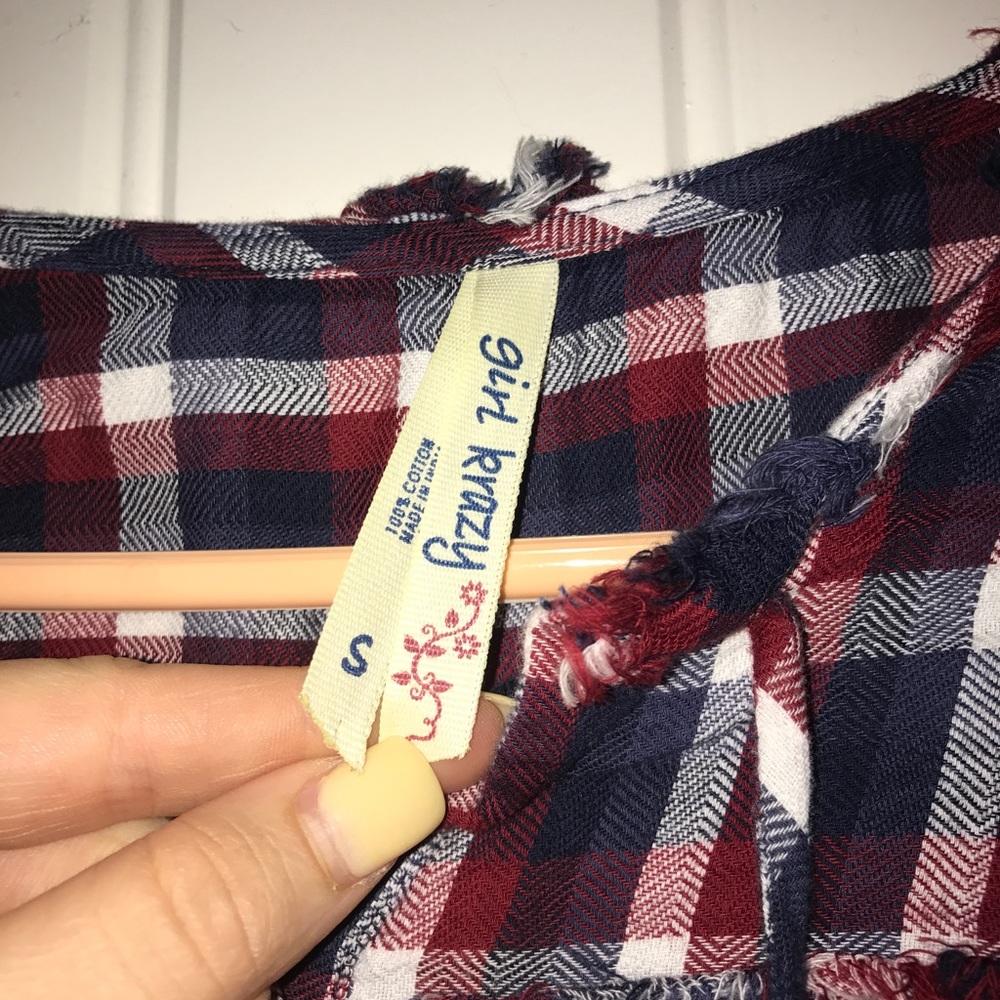 Button up blouse. - Picture 2 of 2